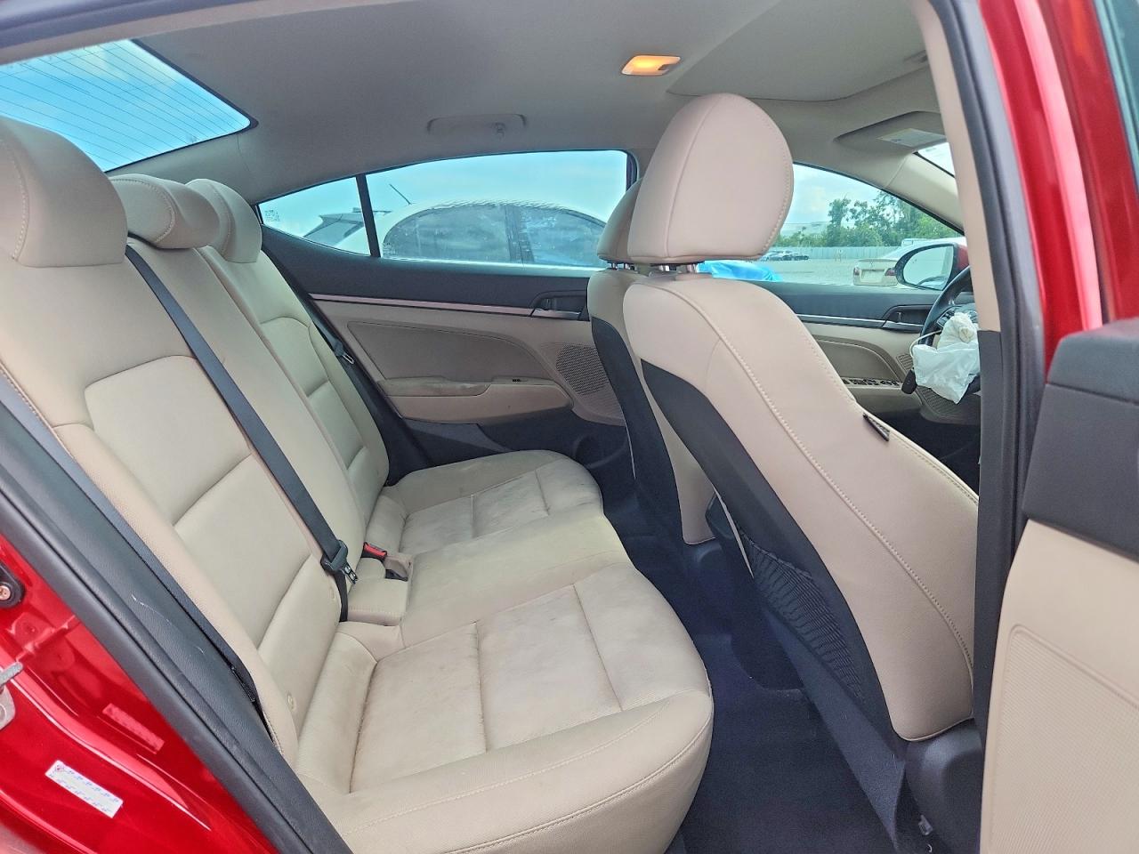 Hyundai ELANTRA Value Edition