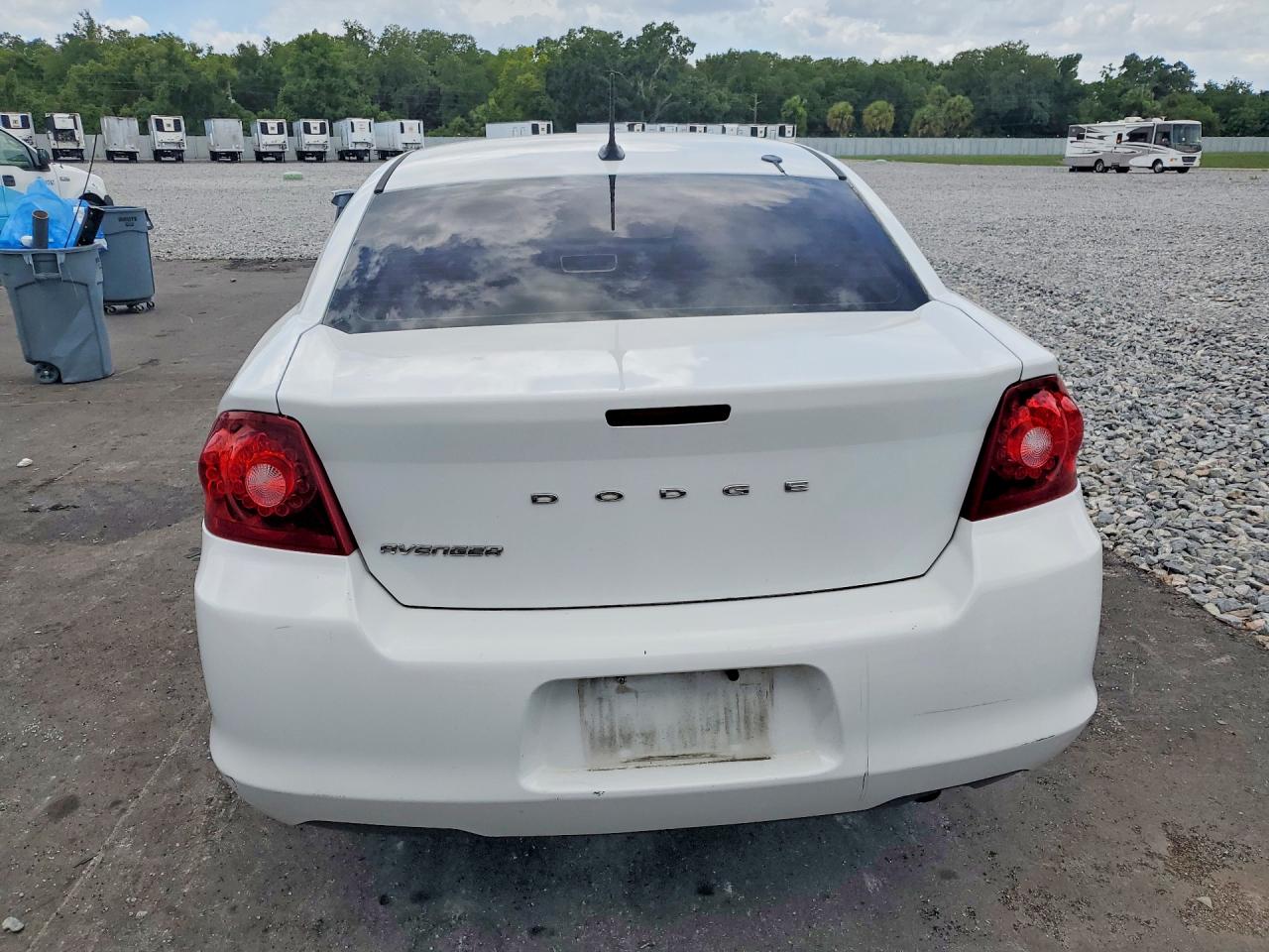 Dodge Avenger Se