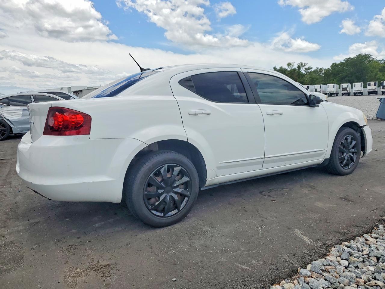 Dodge Avenger Se