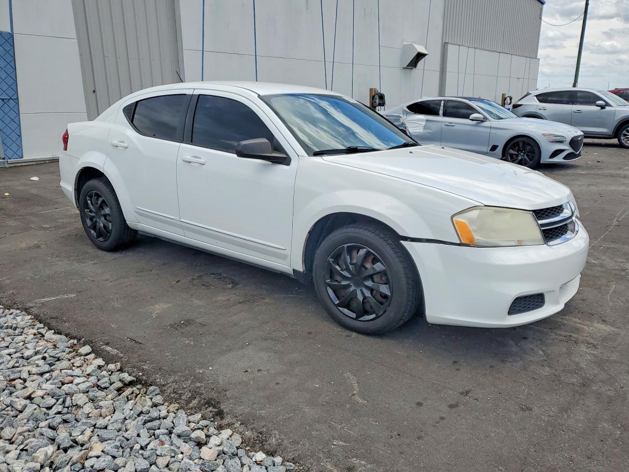 Dodge Avenger Se