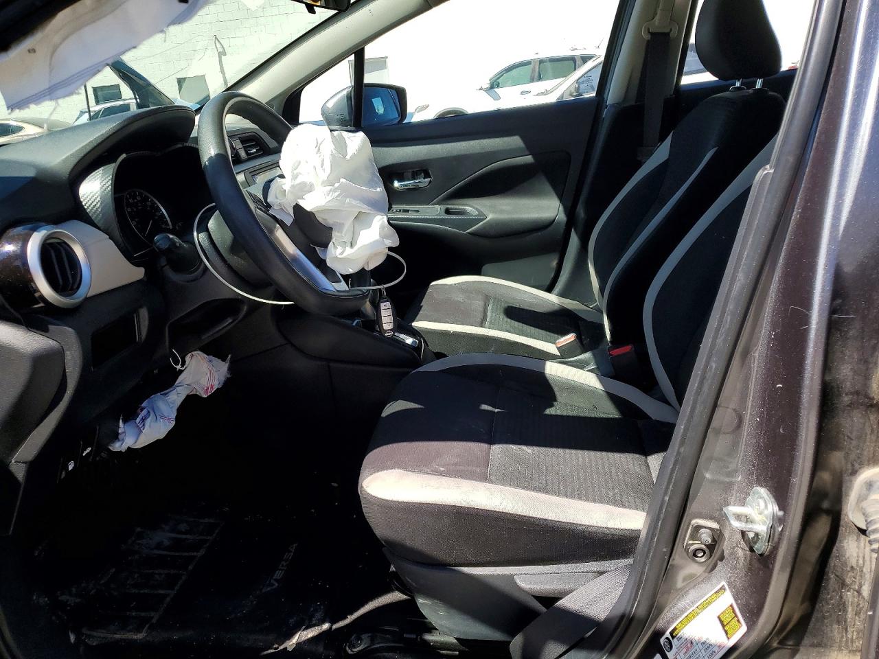 Nissan Versa Sv