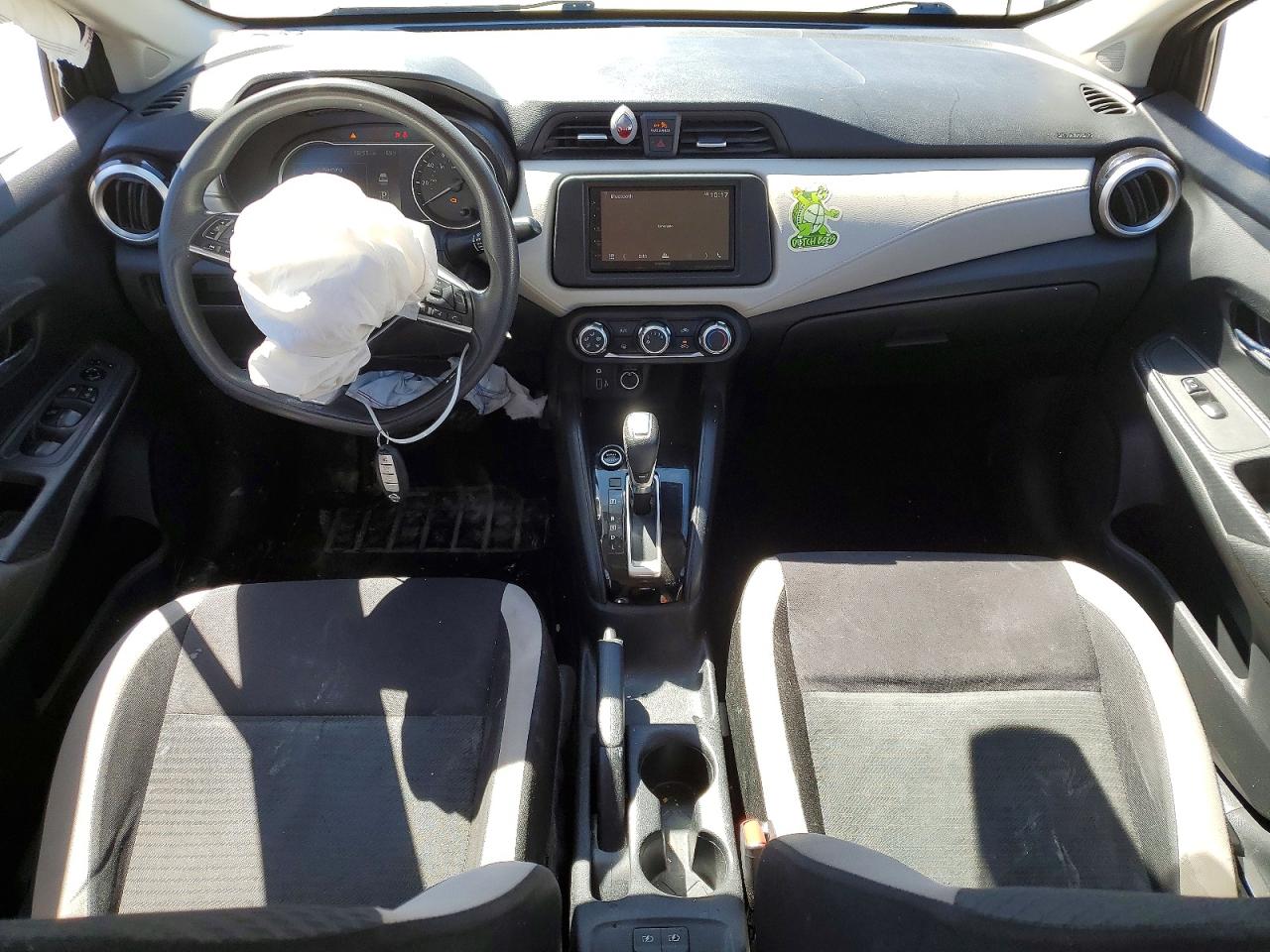 Nissan Versa Sv