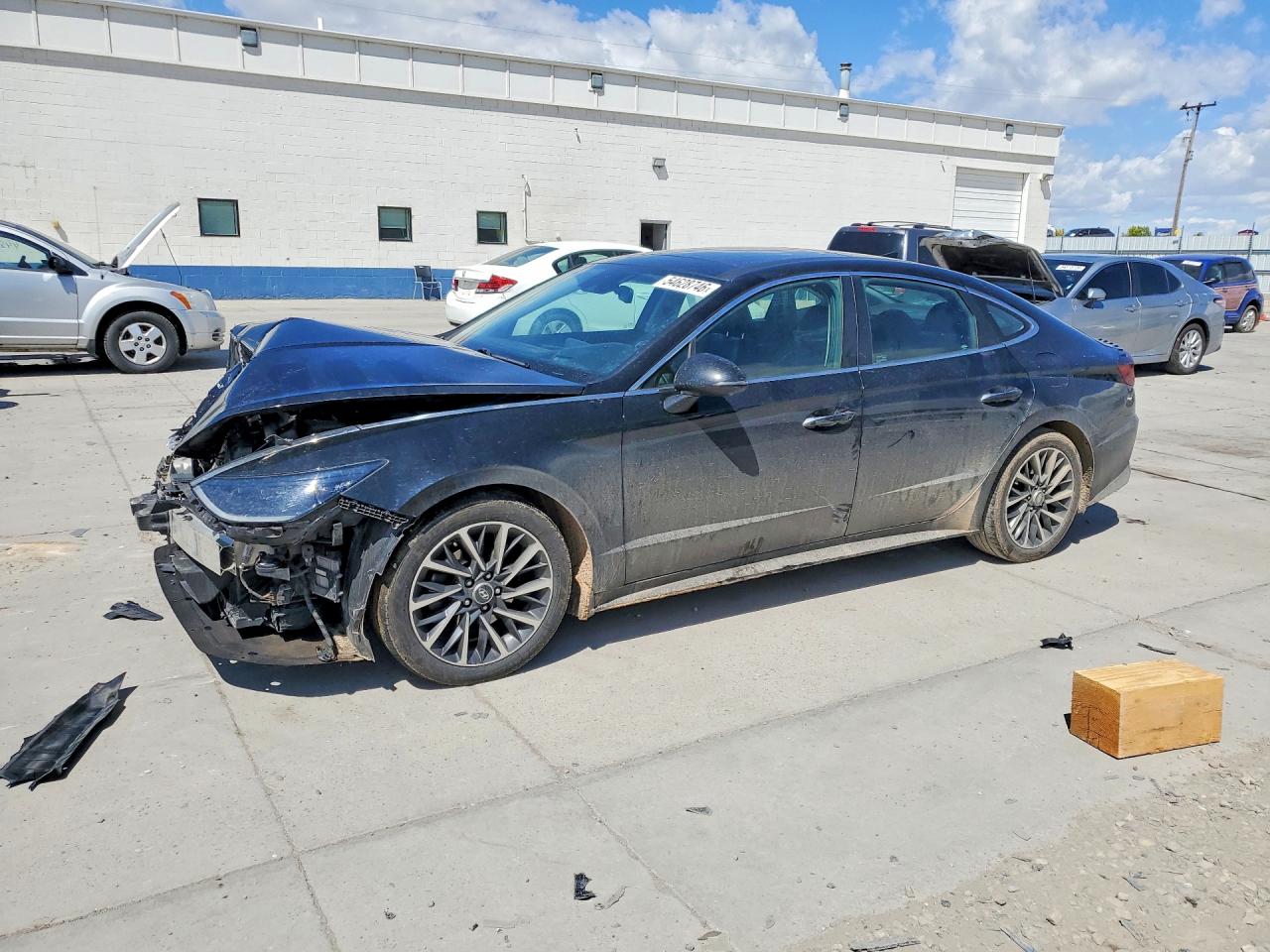 Salvage Hyundai SONATA Image