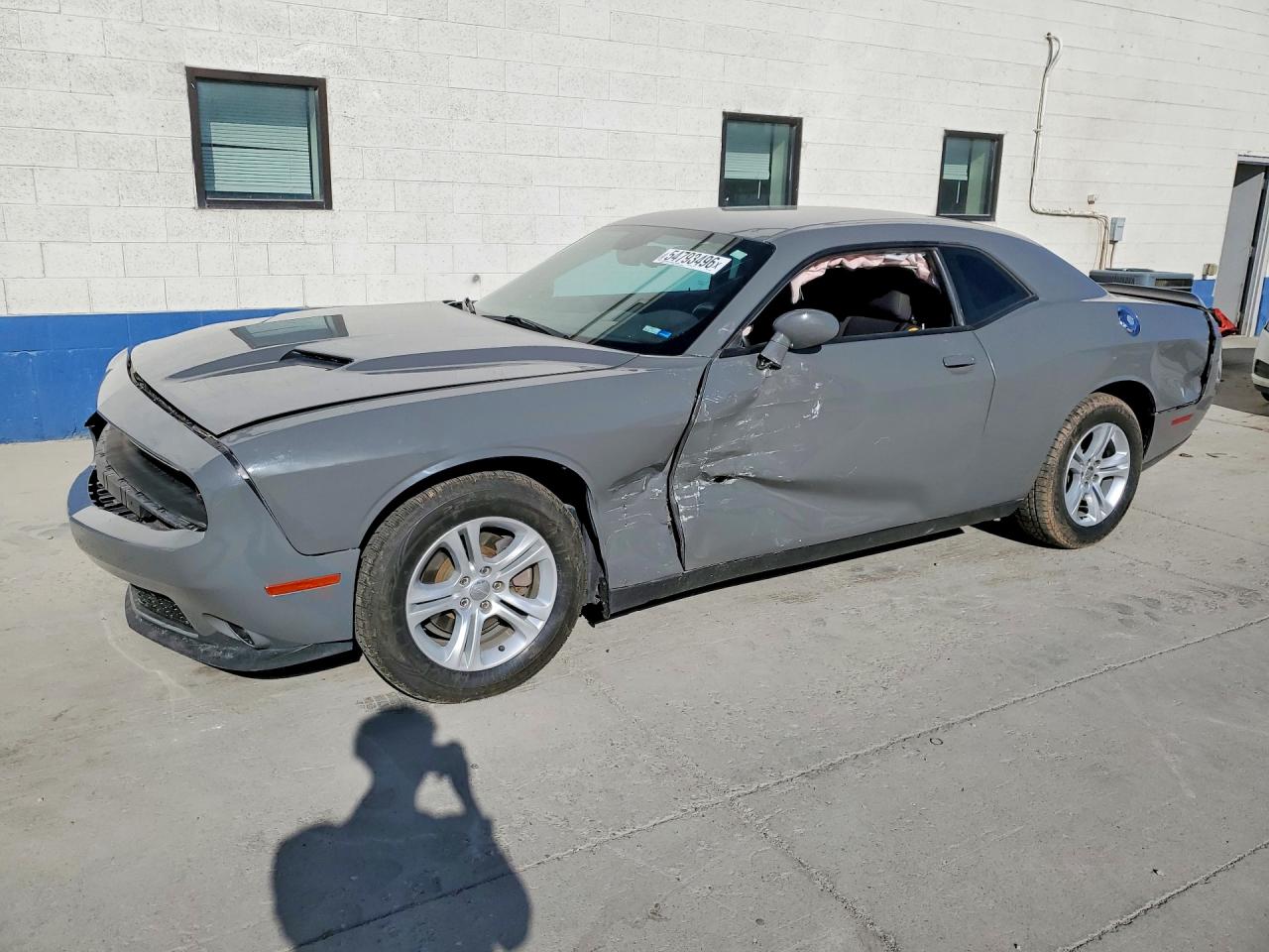 Salvage Dodge Challenger Image