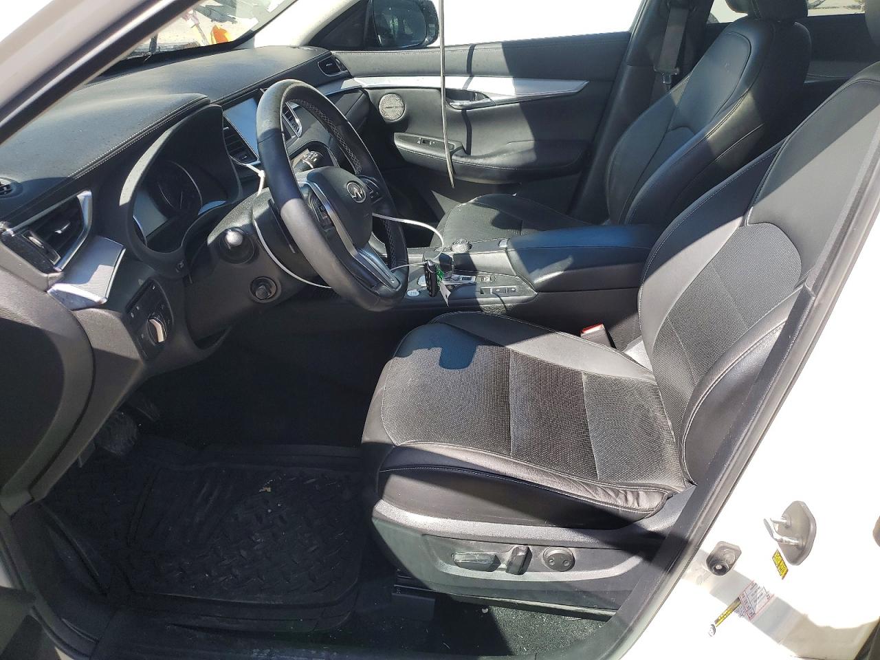 INFINITI Qx Essential
