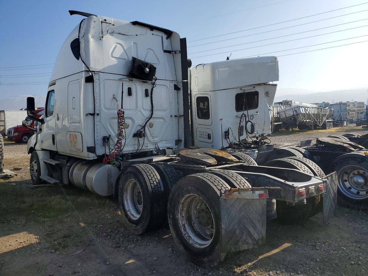 Freightliner Cascadia 126