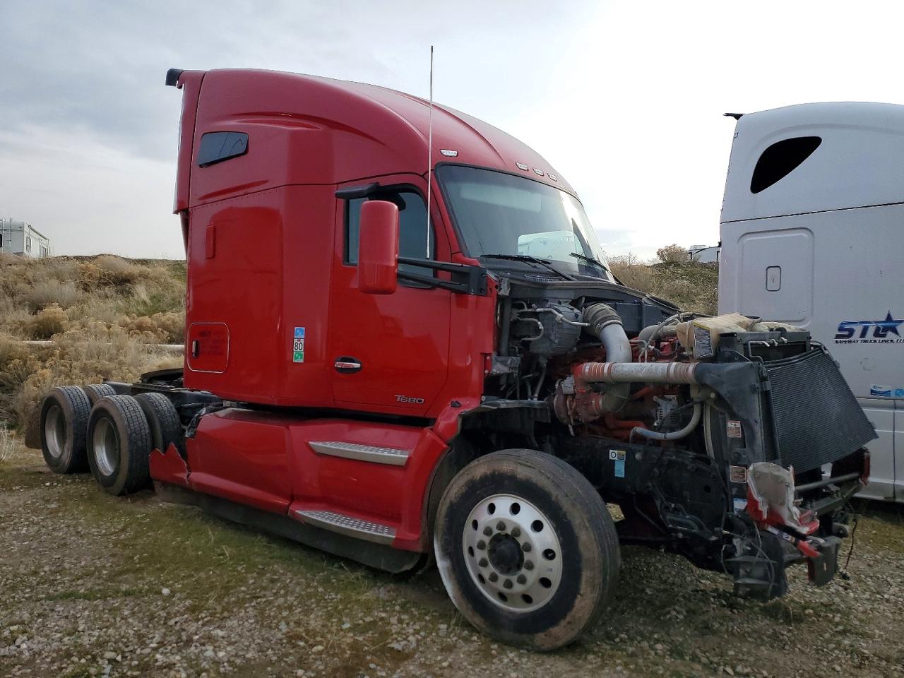 Salvage Kenworth Construction Image