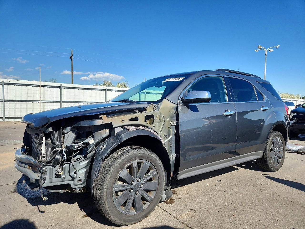 Salvage Chevrolet Equinox Image