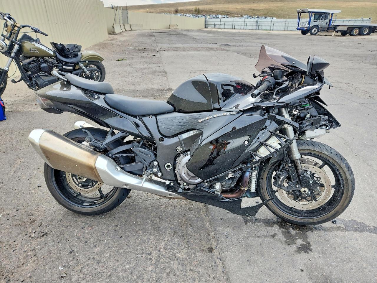 2025 Suzuki Gsx1300