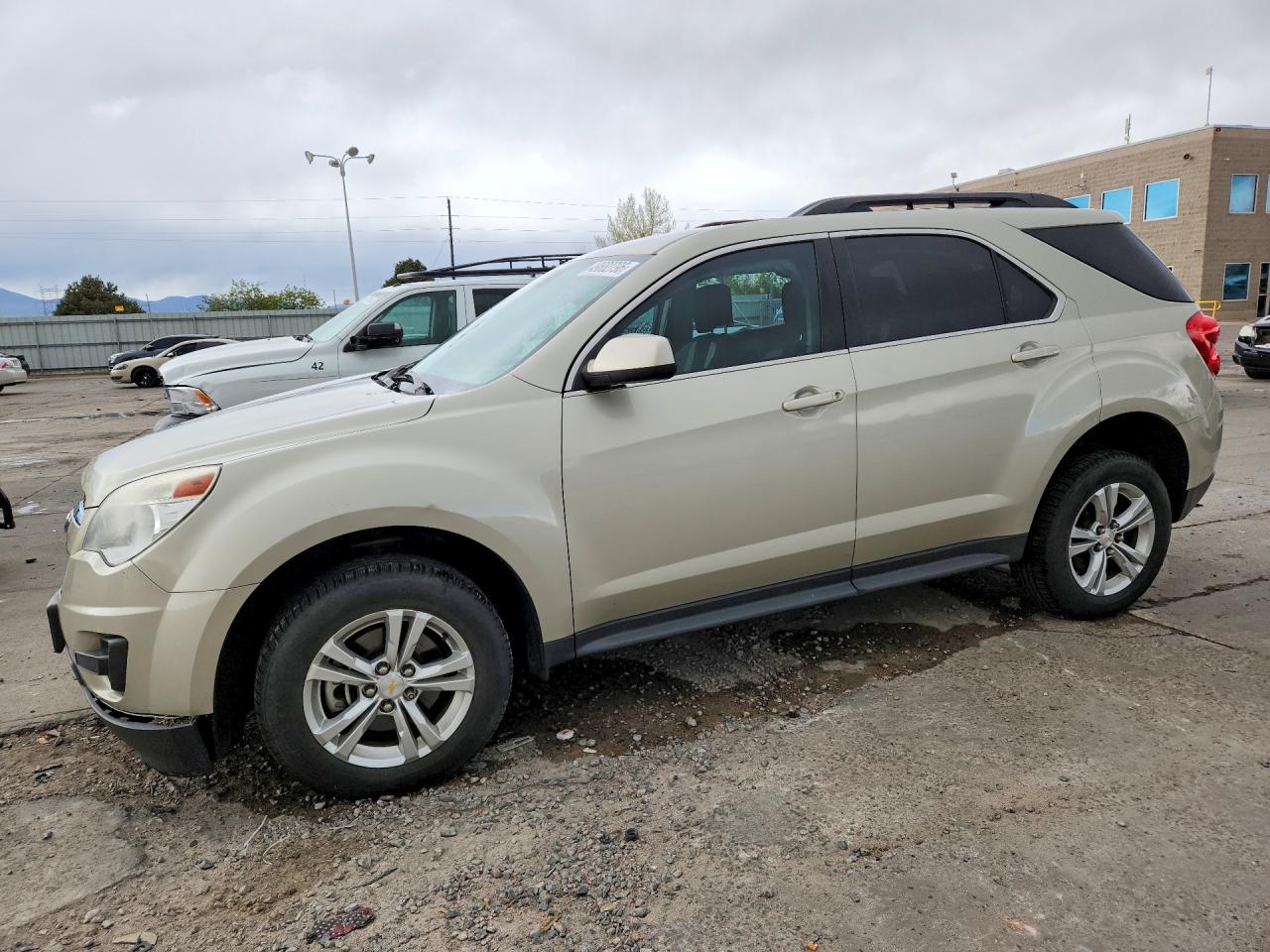Salvage Chevrolet Equinox Image