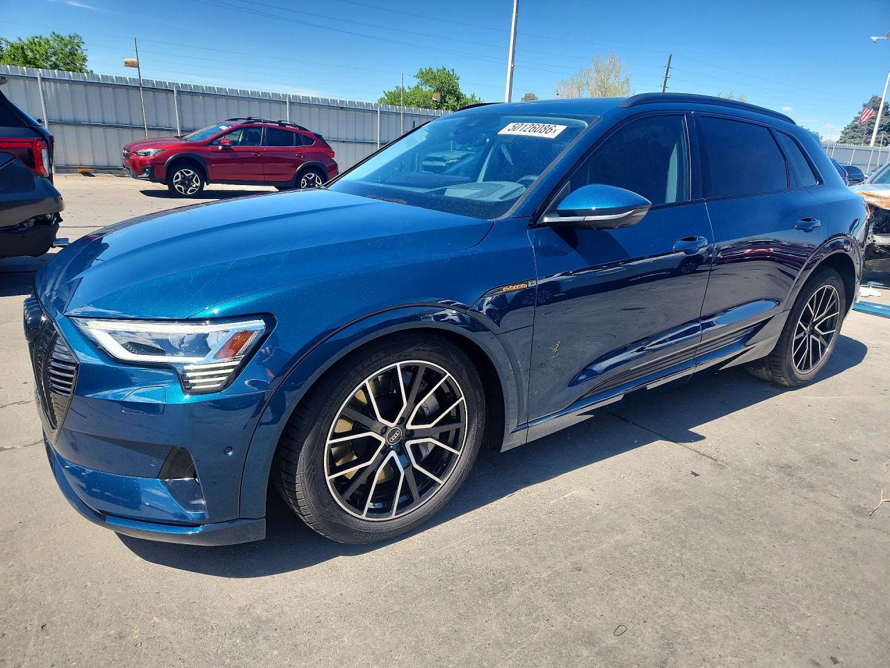 Salvage Audi e-tron Image