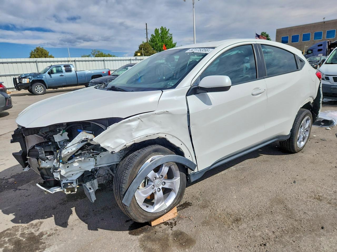 Salvage Honda HR-V Image