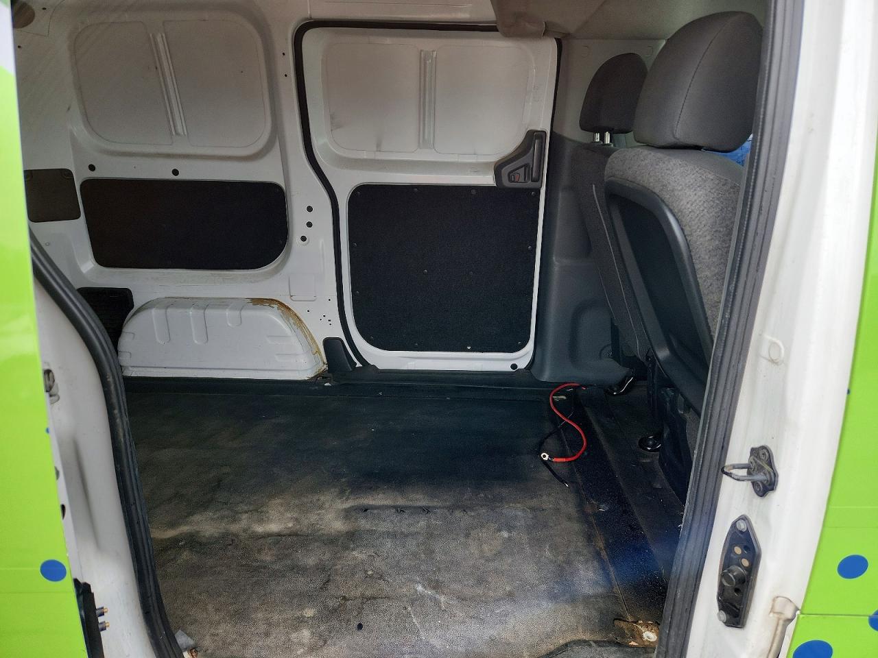 Nissan Nv S
