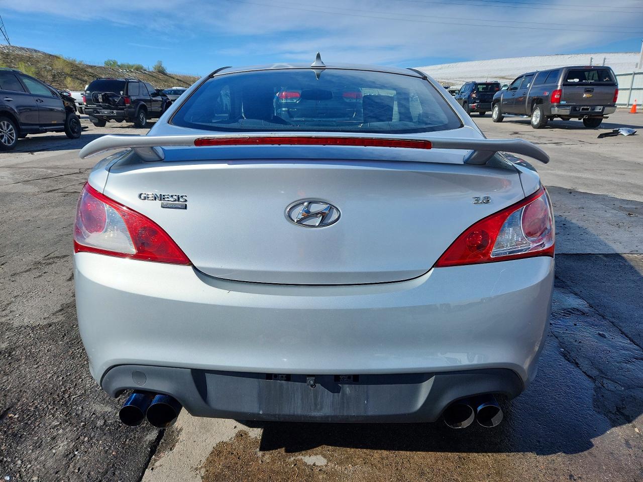 Hyundai Genesis 3.8l
