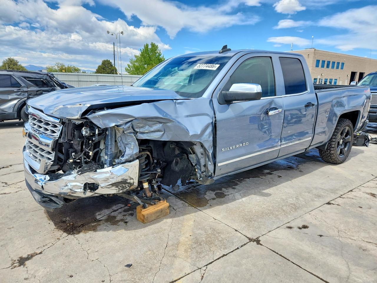 Salvage Chevrolet Silverado Image