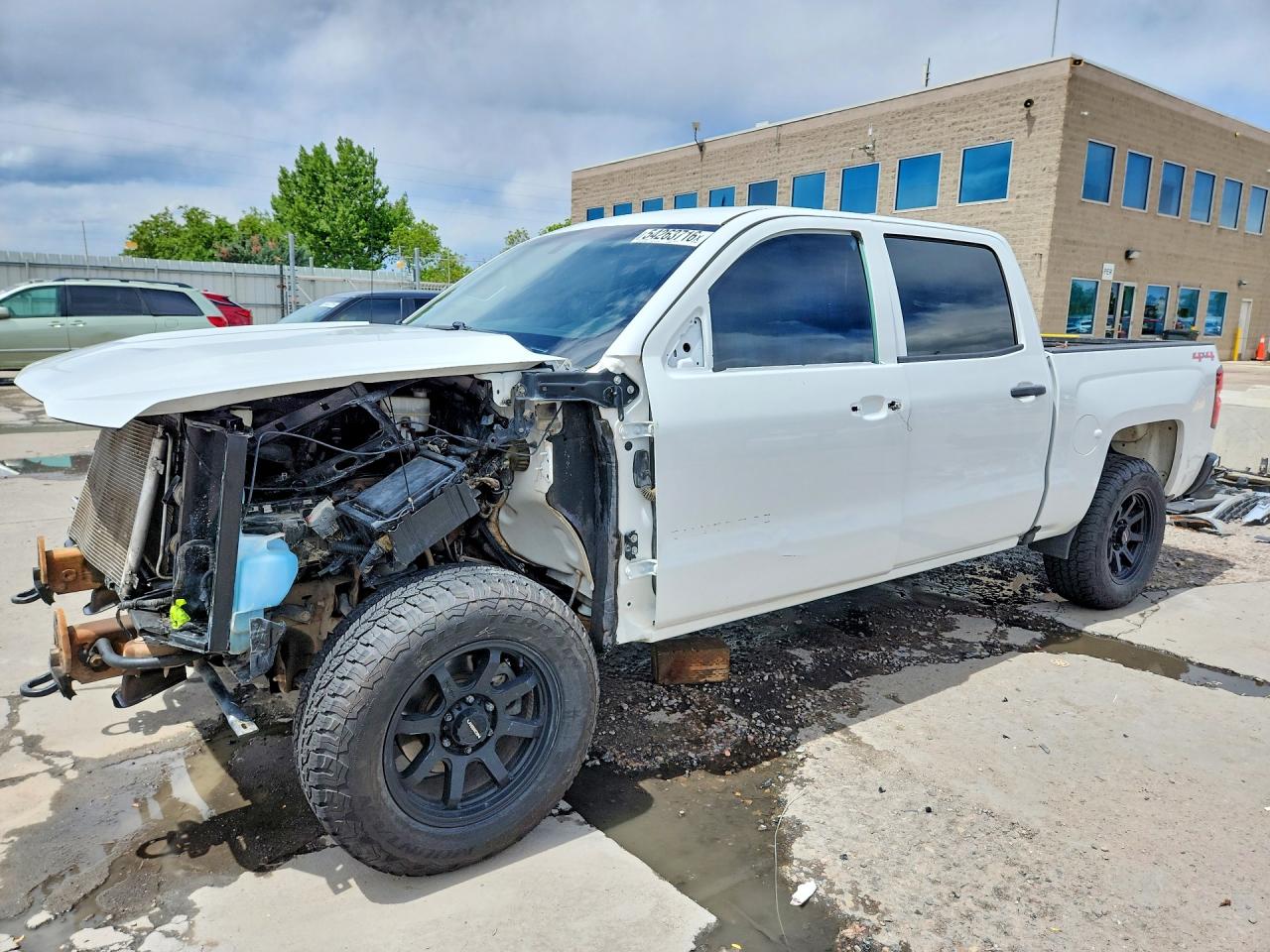 Salvage Chevrolet Silverado Image