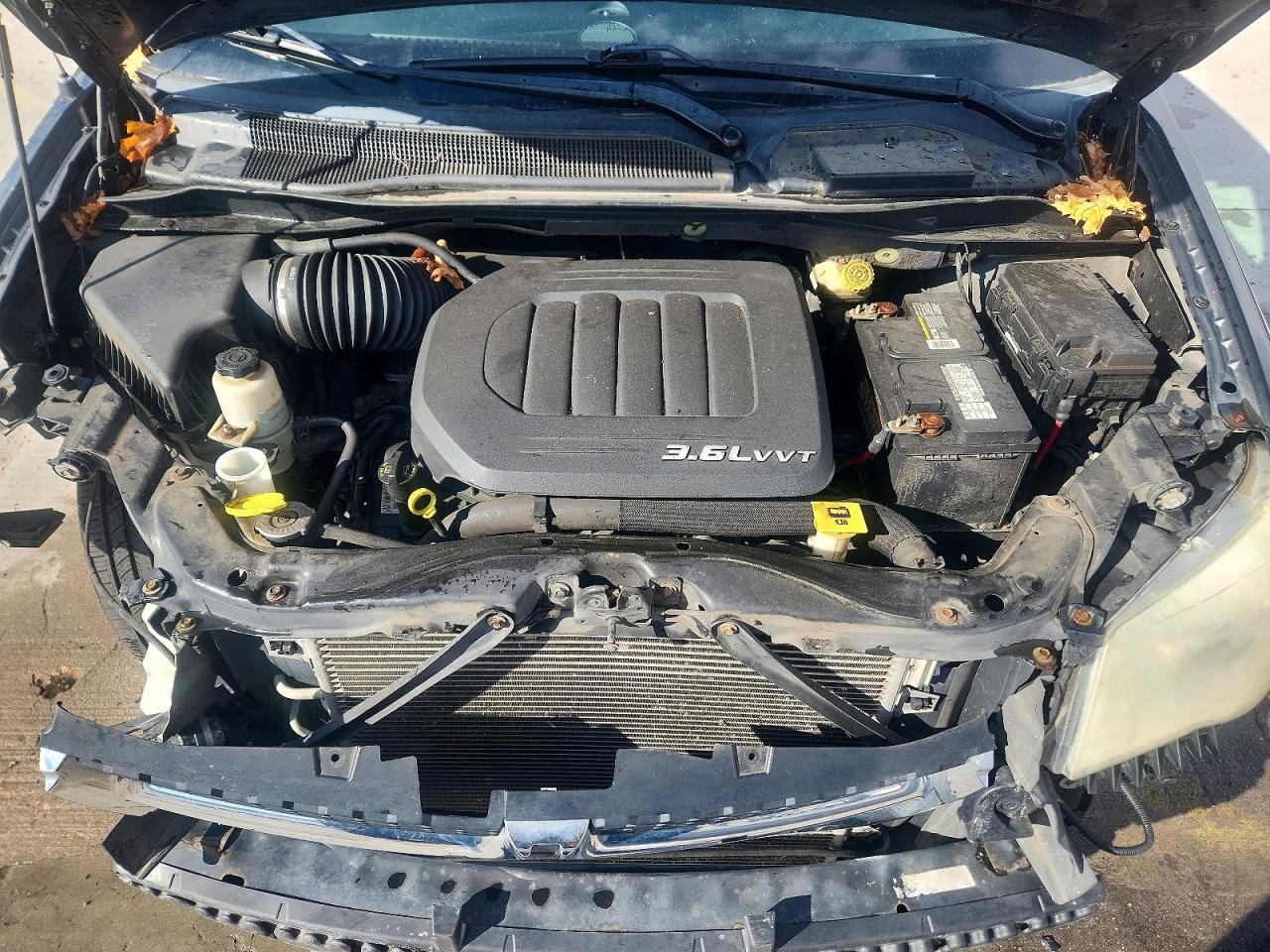 Dodge Caravan Crew