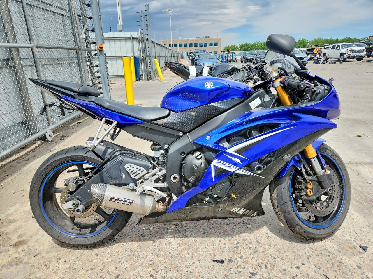 Salvage Yamaha Yzf600 Image