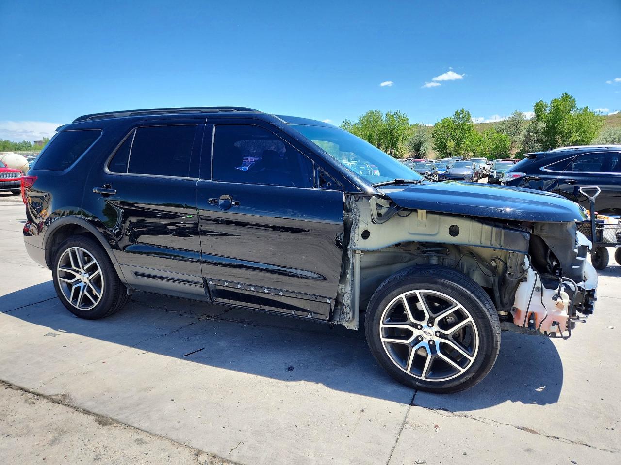 Ford Explorer Sport