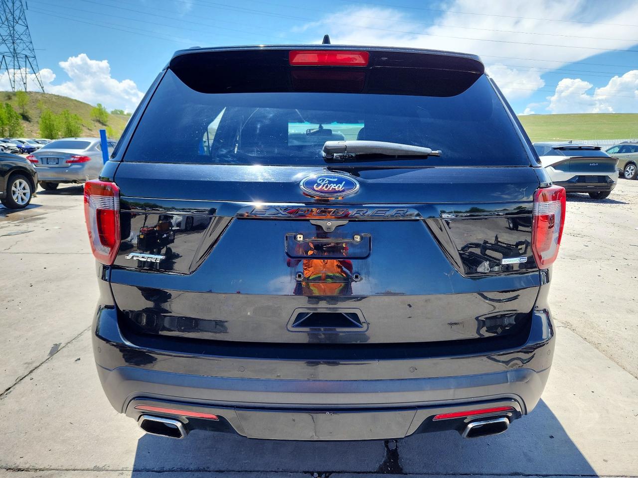 Ford Explorer Sport
