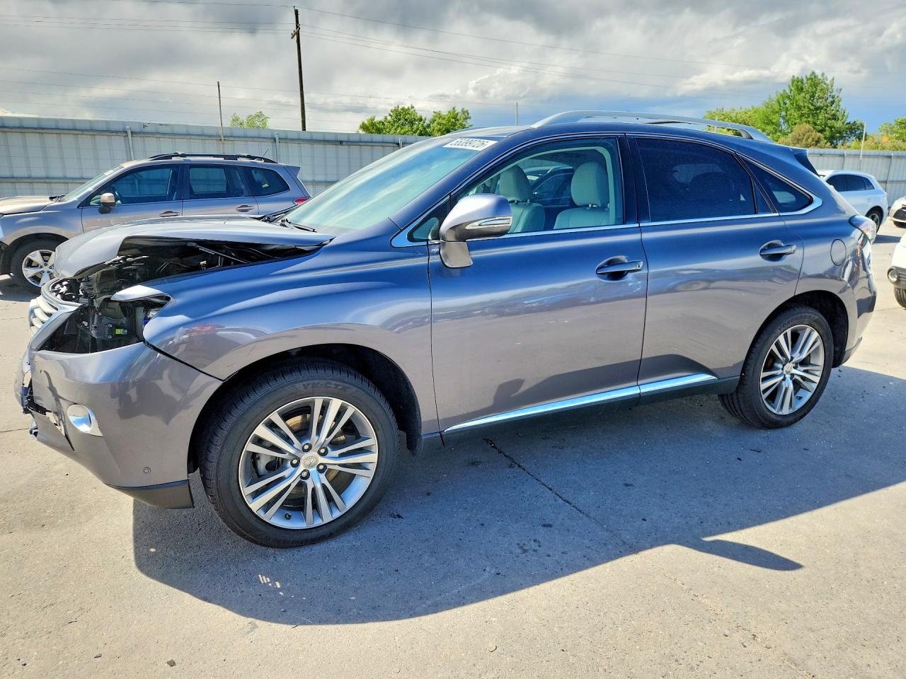 Salvage Lexus RX Image
