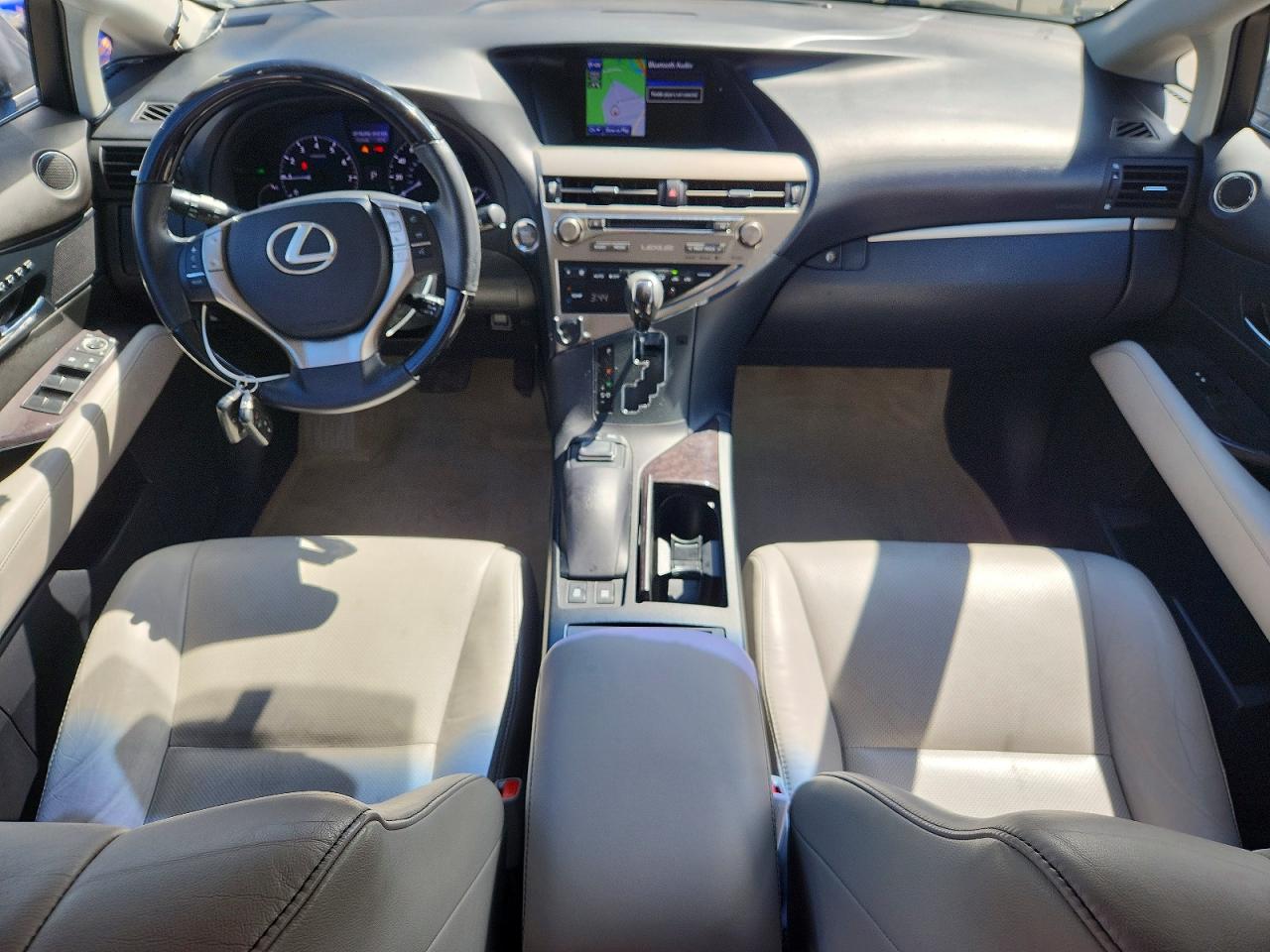 Lexus RX Base