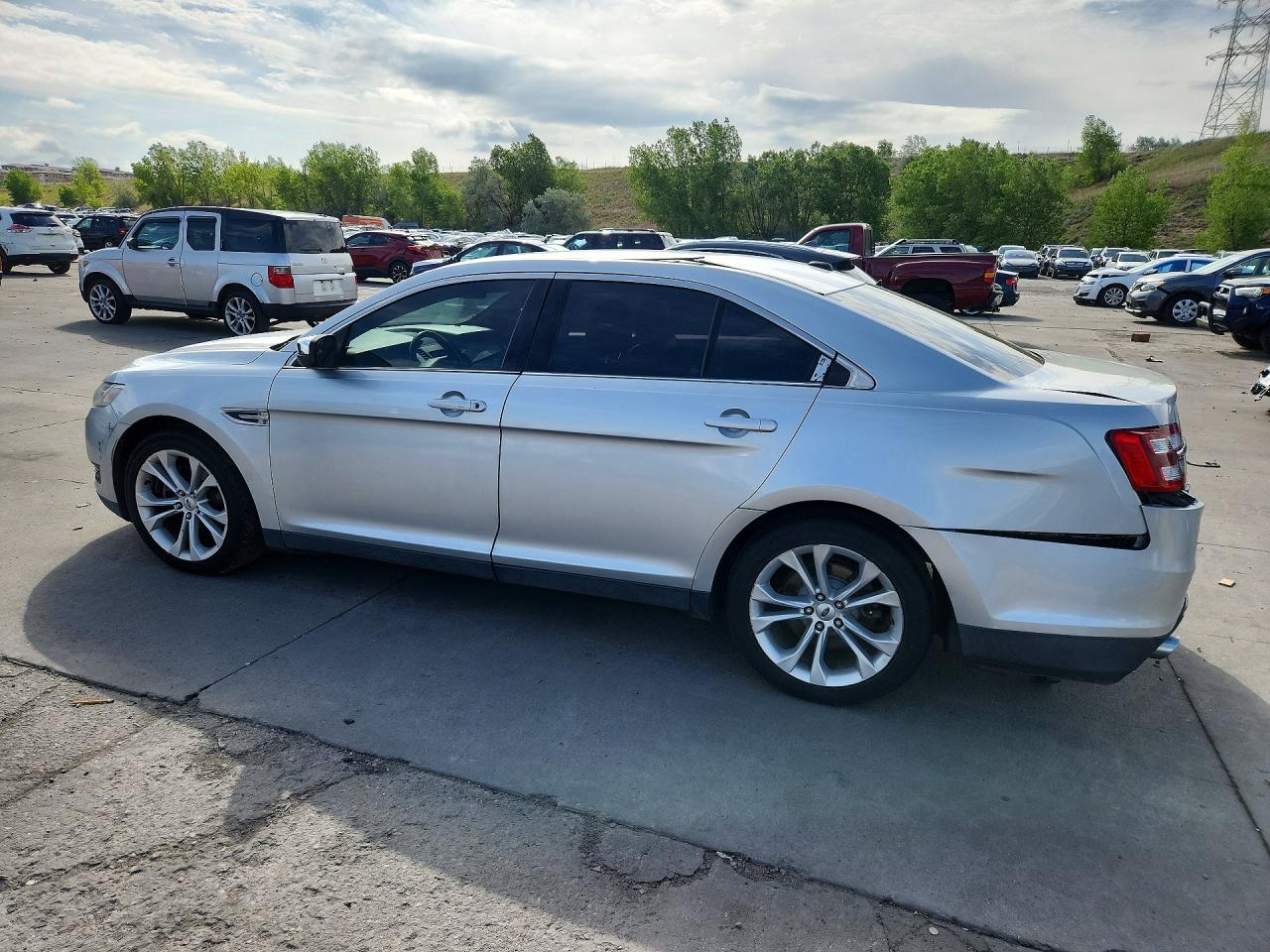 Ford Taurus Sel