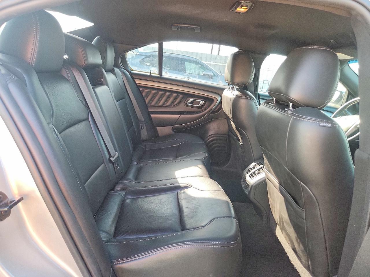 Ford Taurus Sel