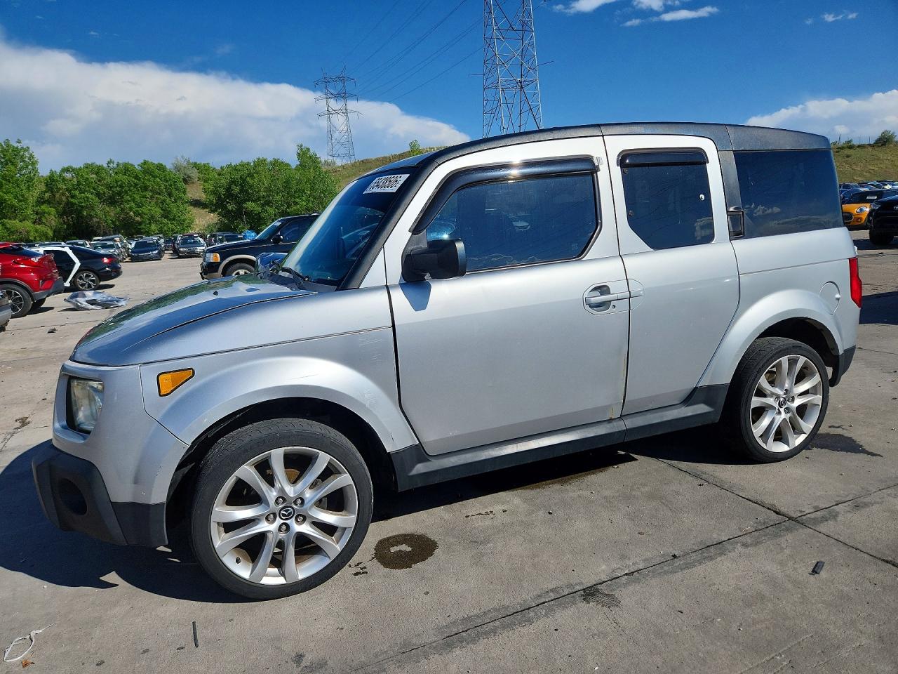 Salvage Honda Element Image