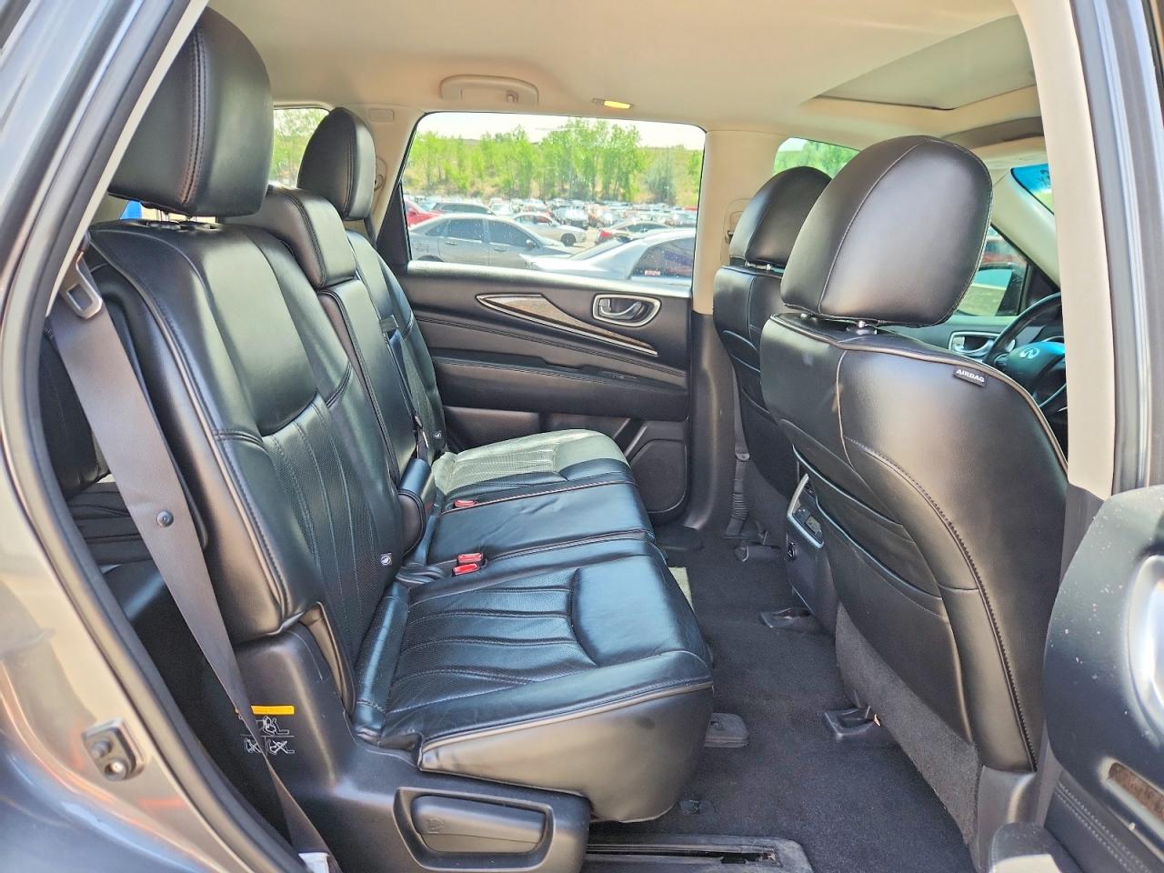 INFINITI Qx Base