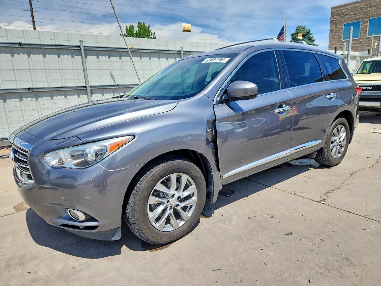 Salvage INFINITI Qx Image
