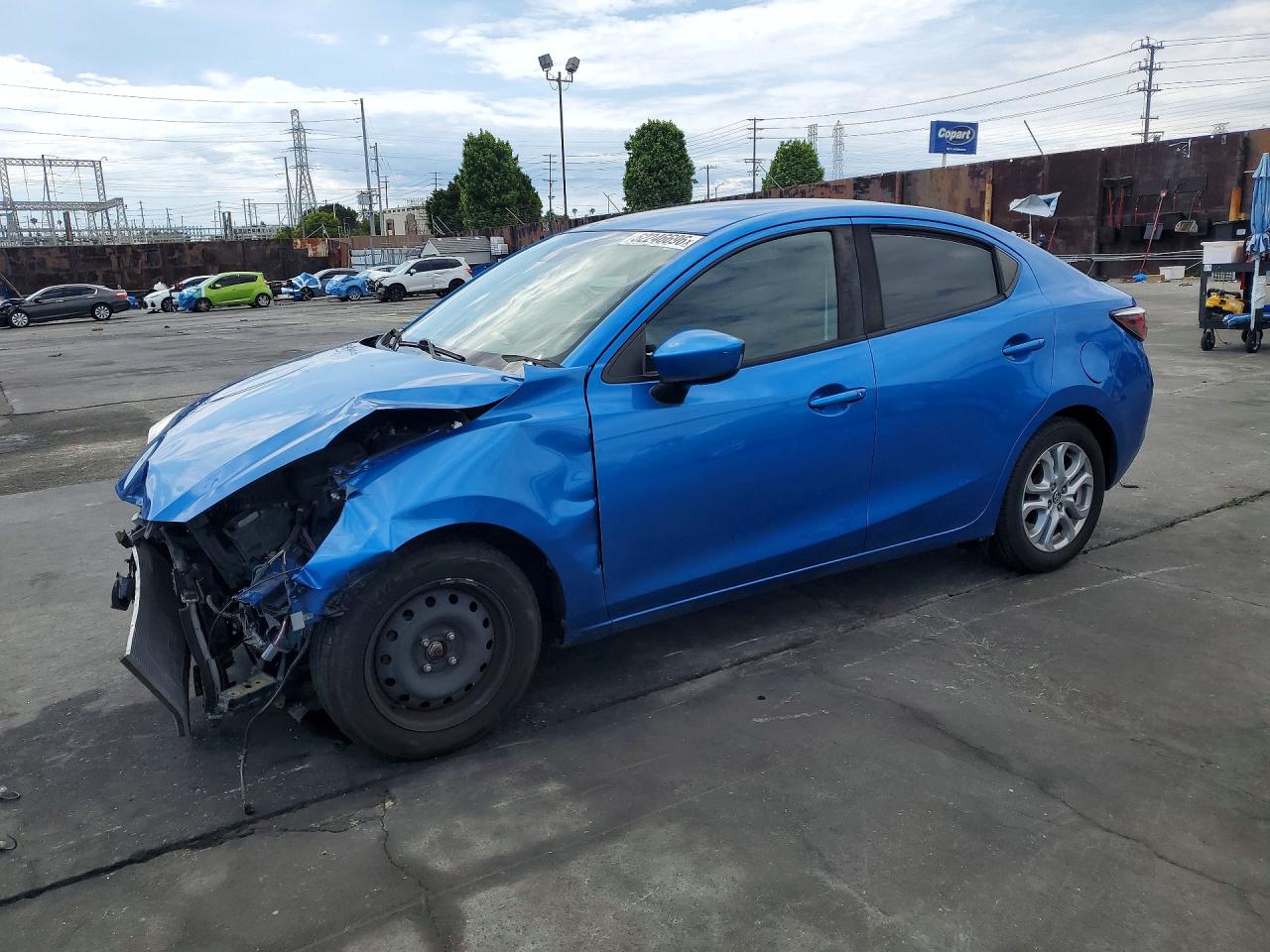Salvage Toyota Yaris Image