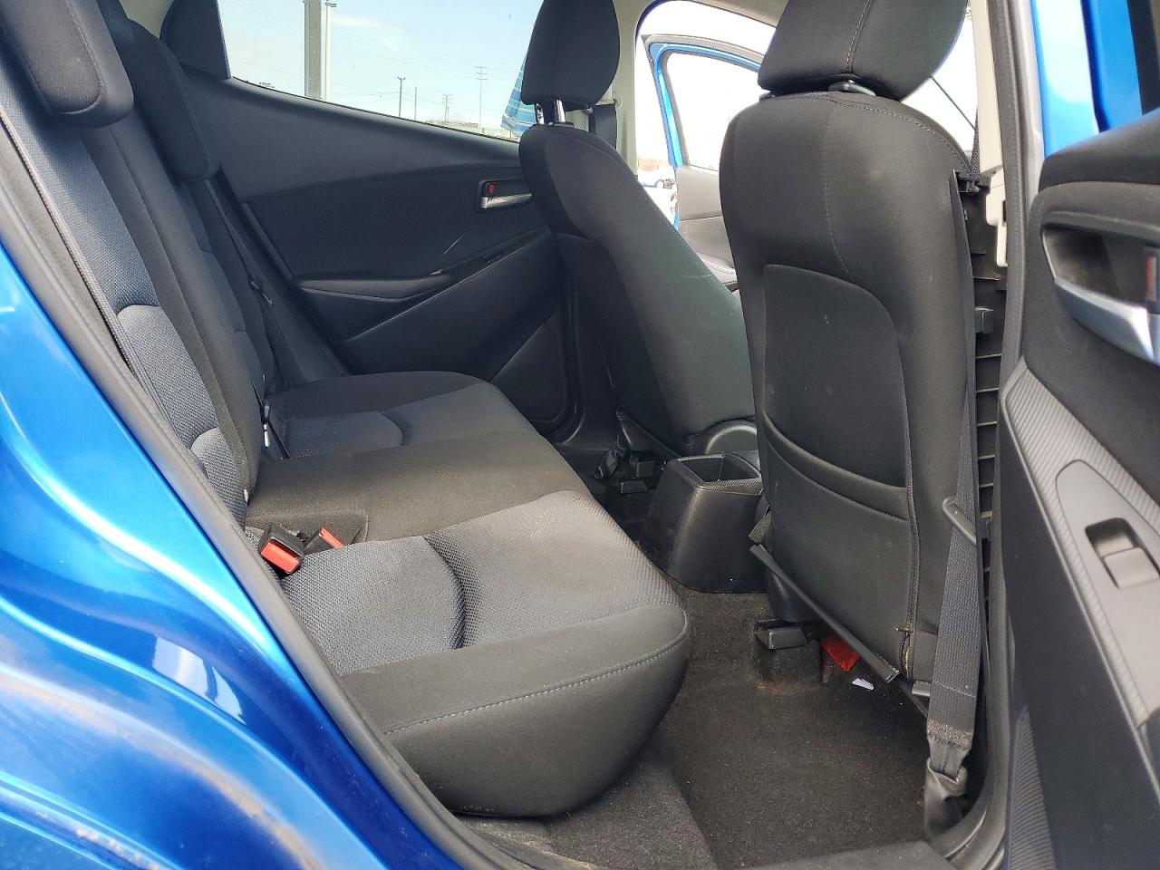 Toyota Yaris Base