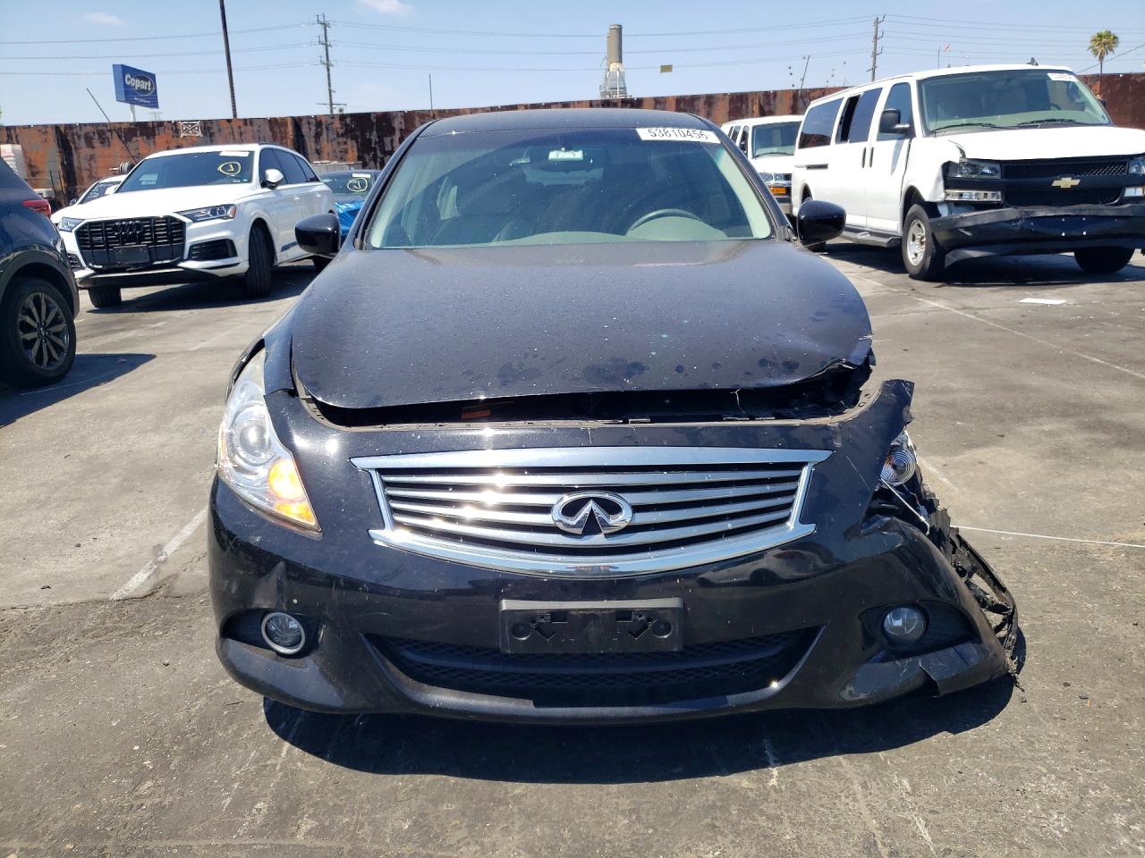 INFINITI Q40 Base