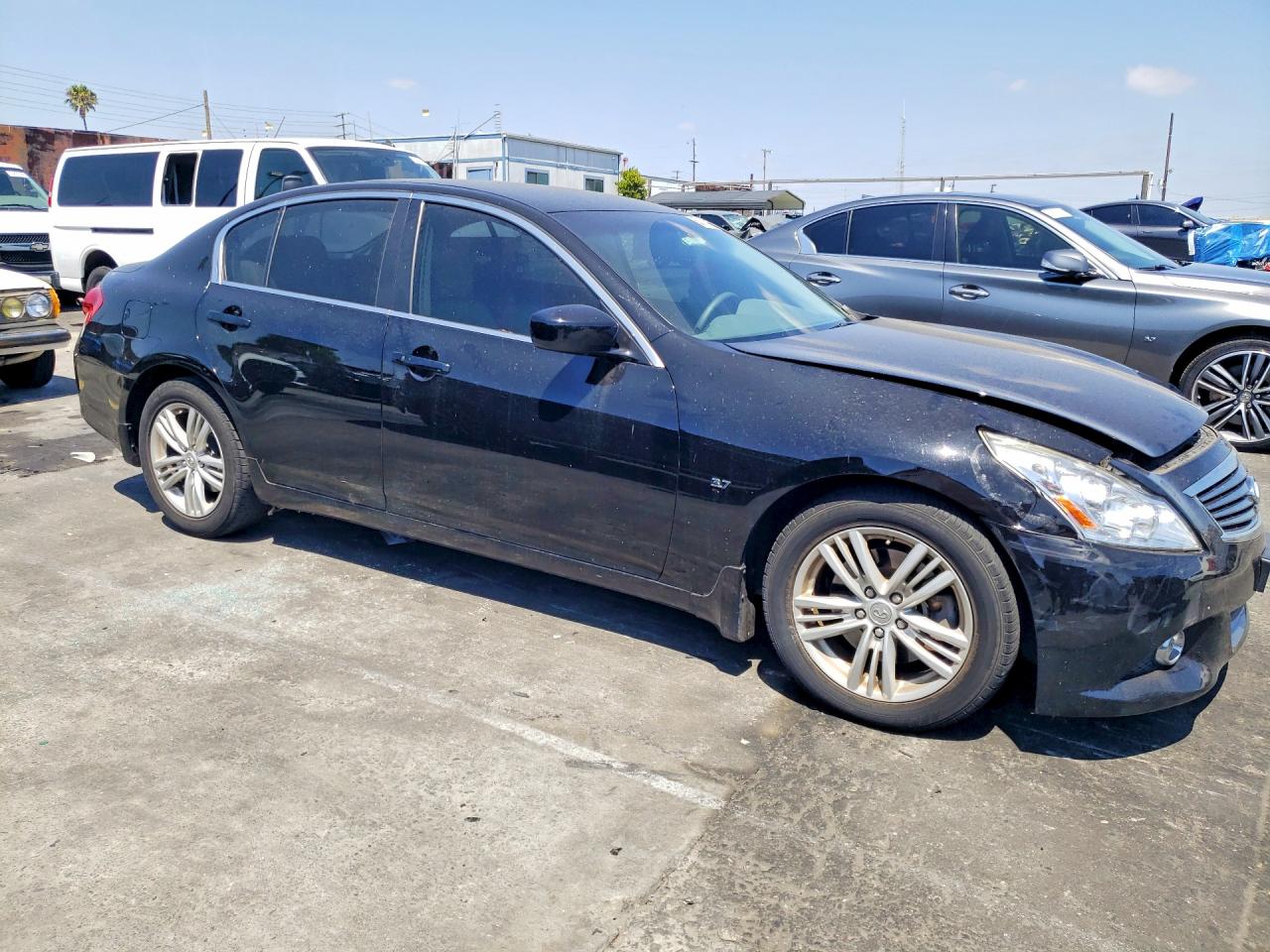 INFINITI Q40 Base