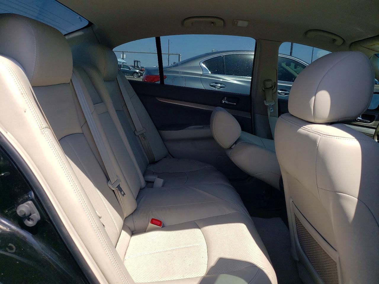 INFINITI Q40 Base