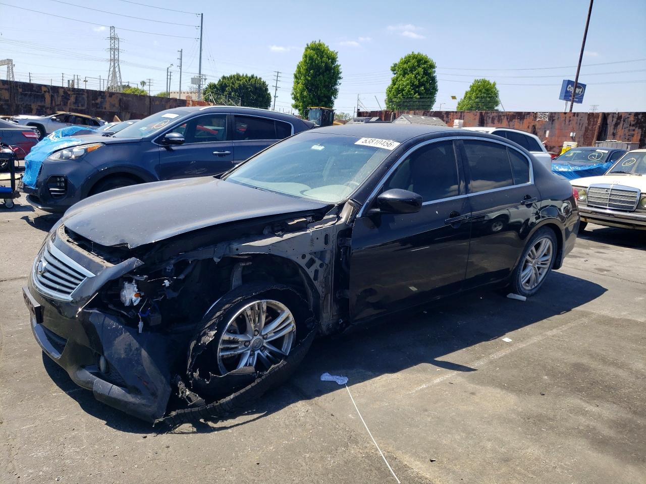 Salvage INFINITI Q40 Image