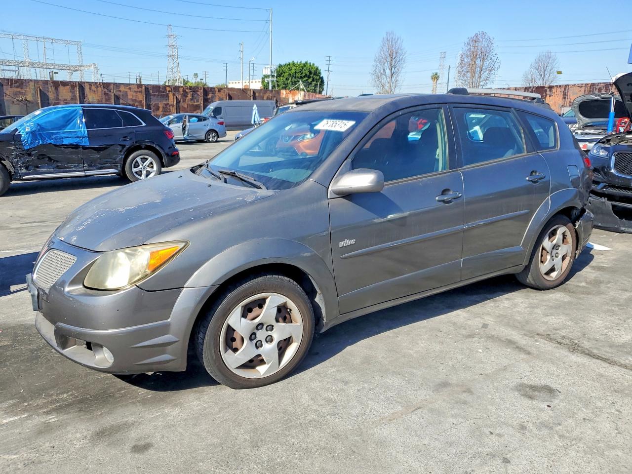 Salvage Pontiac Vibe Image