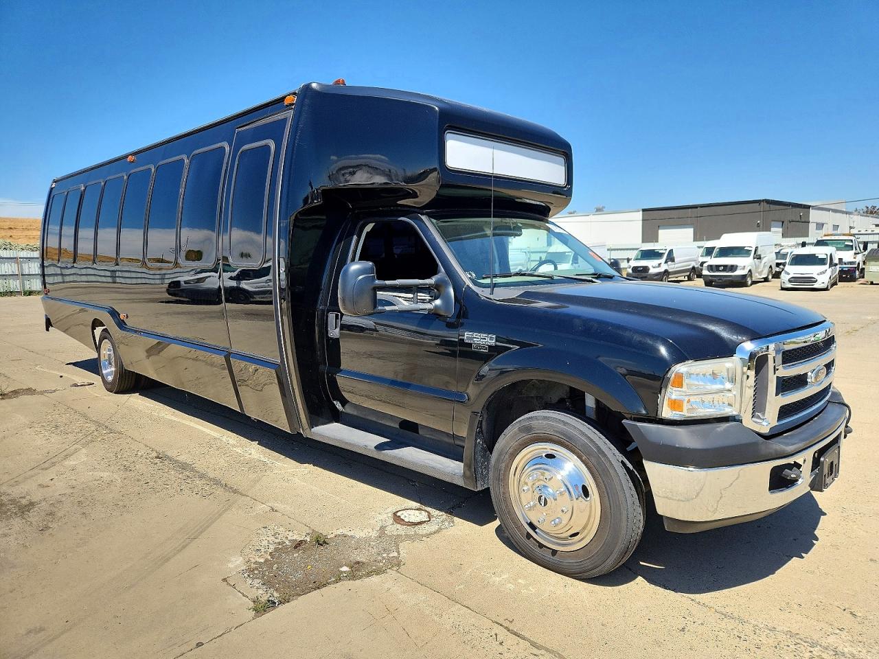 Salvage Ford F-550 Image
