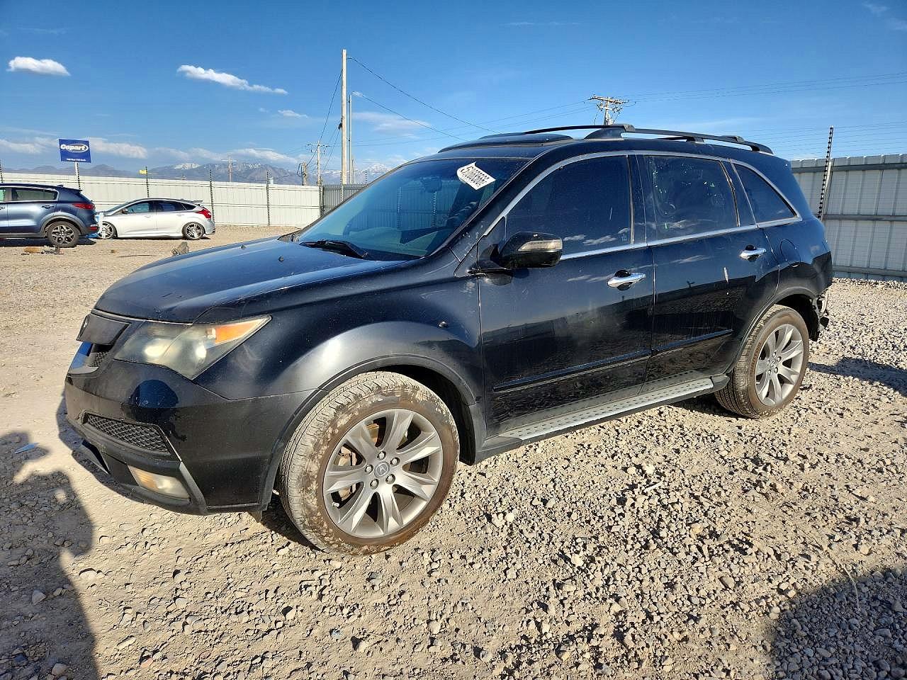 Salvage Acura MDX Image