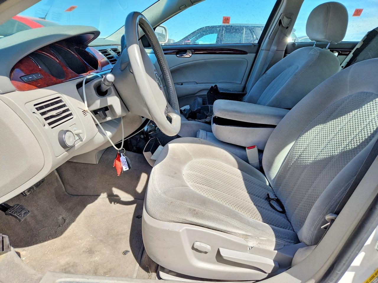 Buick Lucerne Cx