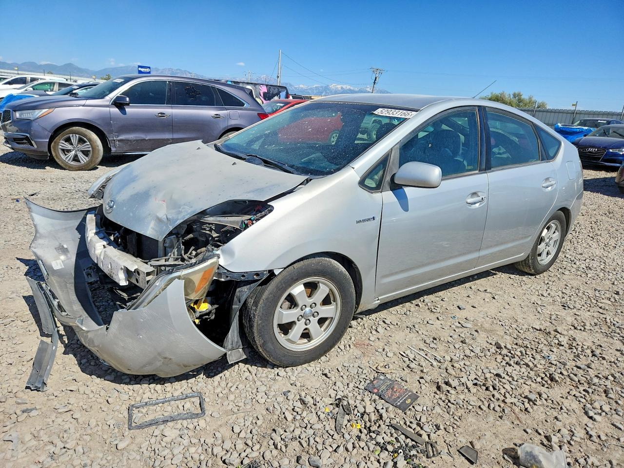 Salvage Toyota Prius Image