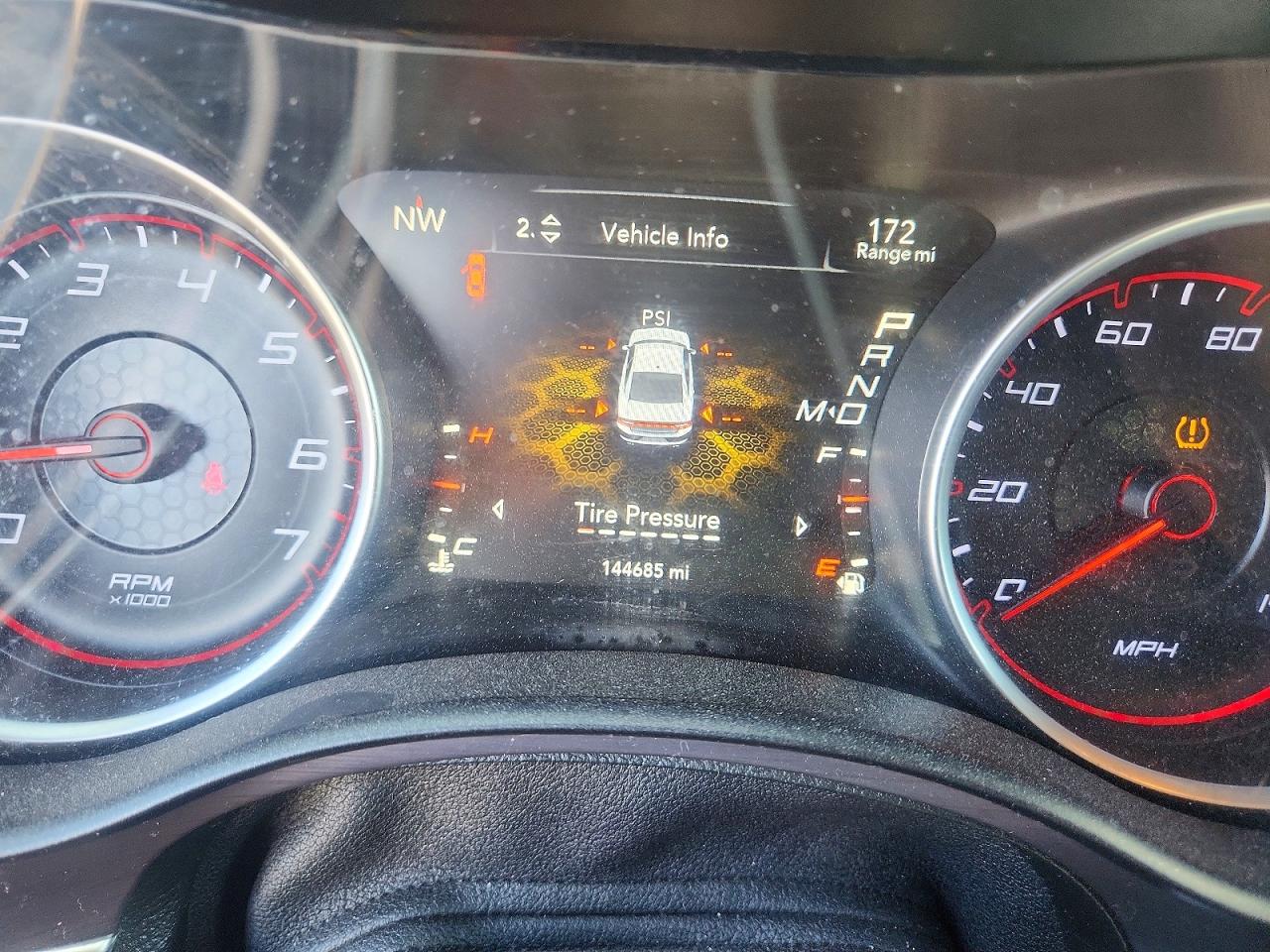 Dodge Charger Se