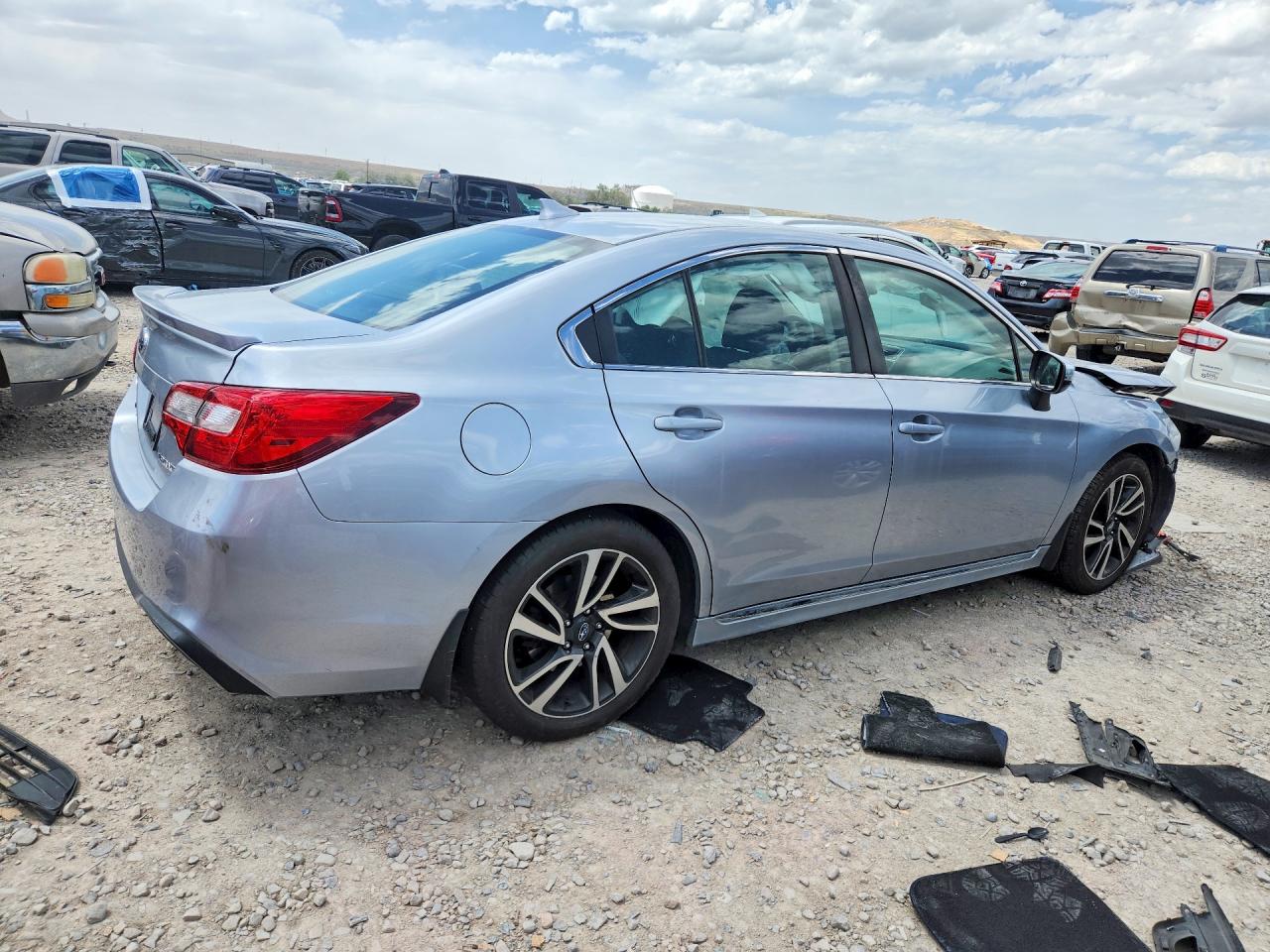 Subaru Legacy Sport