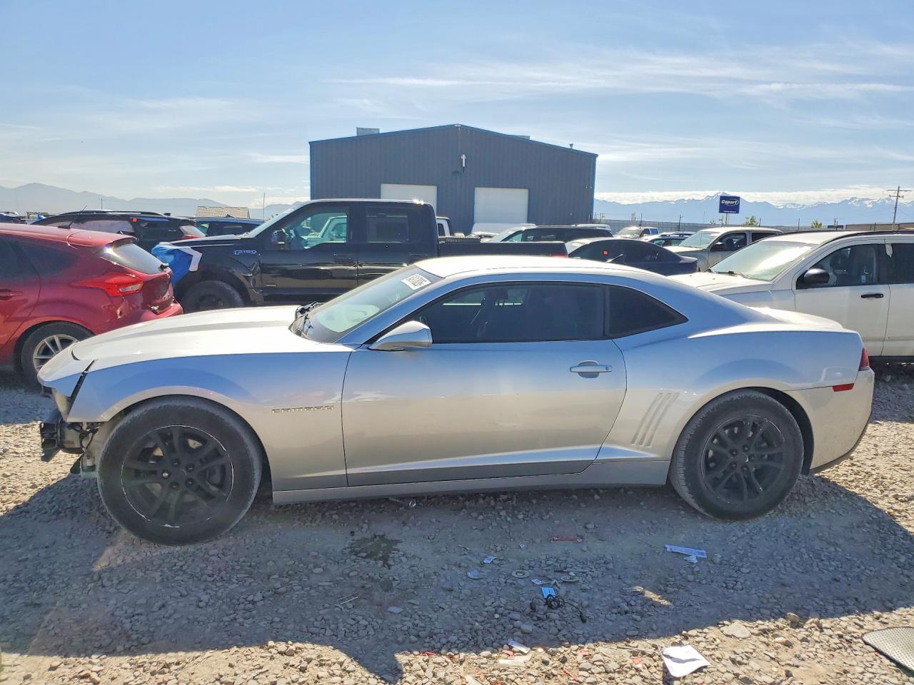 Salvage Chevrolet Camaro Image