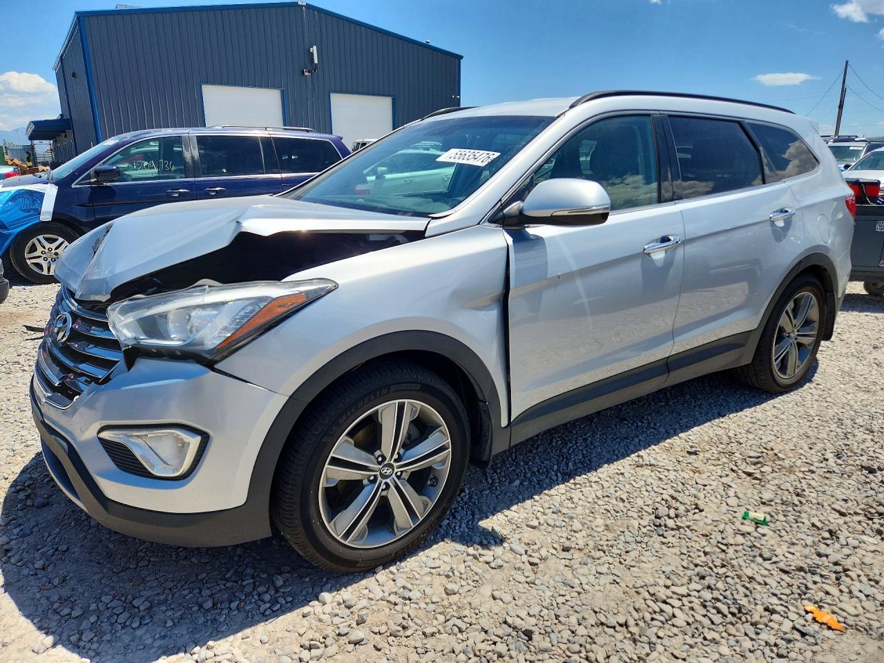 Salvage Hyundai SANTA FE Image