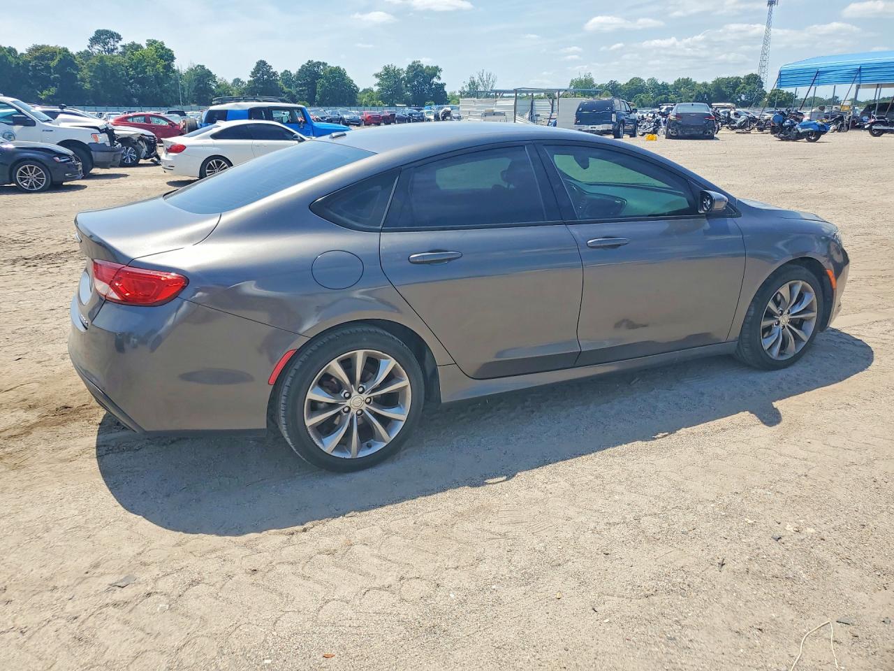 Chrysler 200 S
