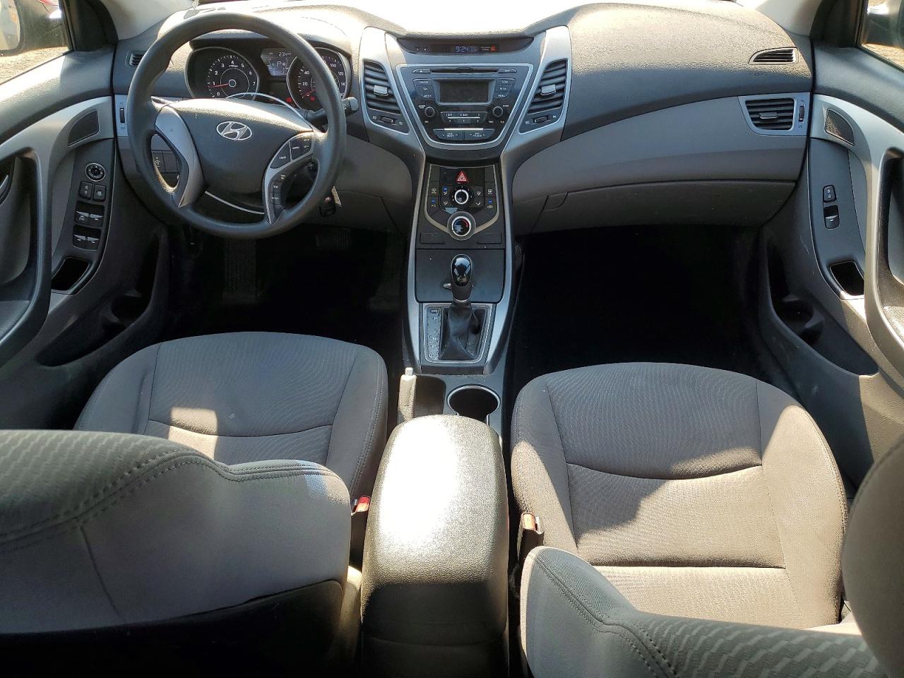 Hyundai ELANTRA Se
