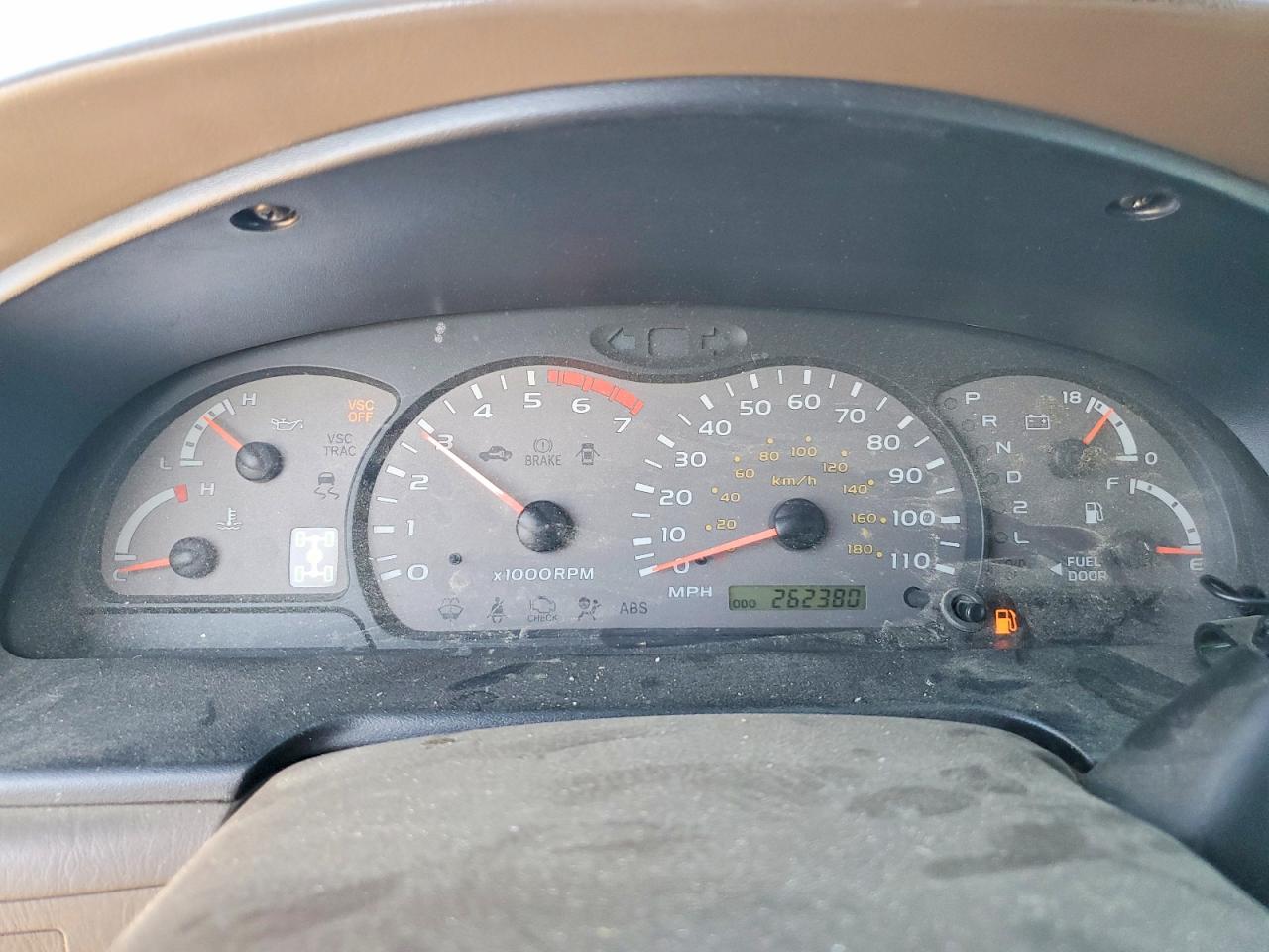 Toyota Sequoia Sr5