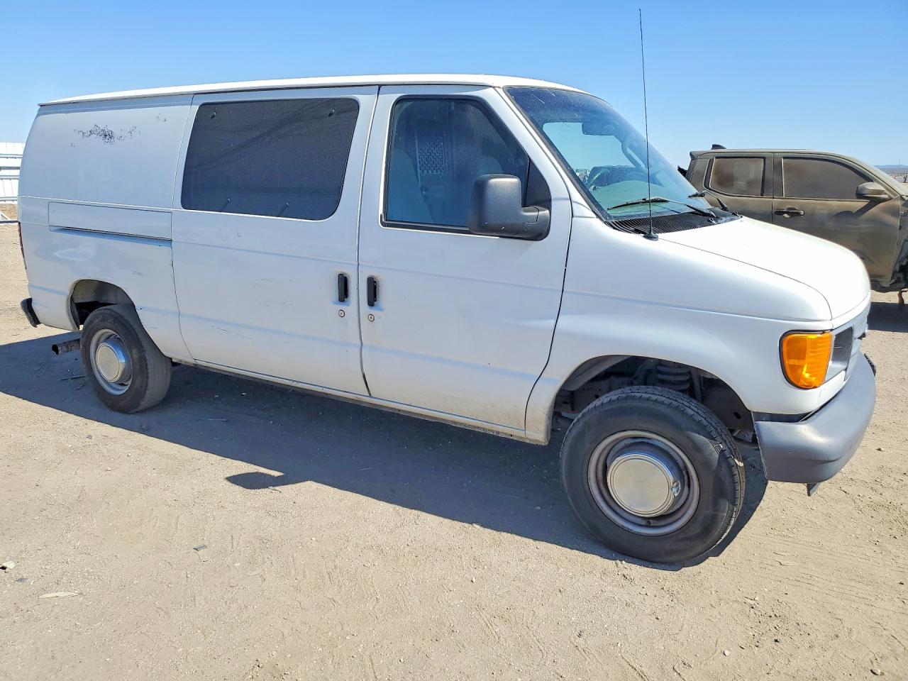 Ford Econoline E250 Van
